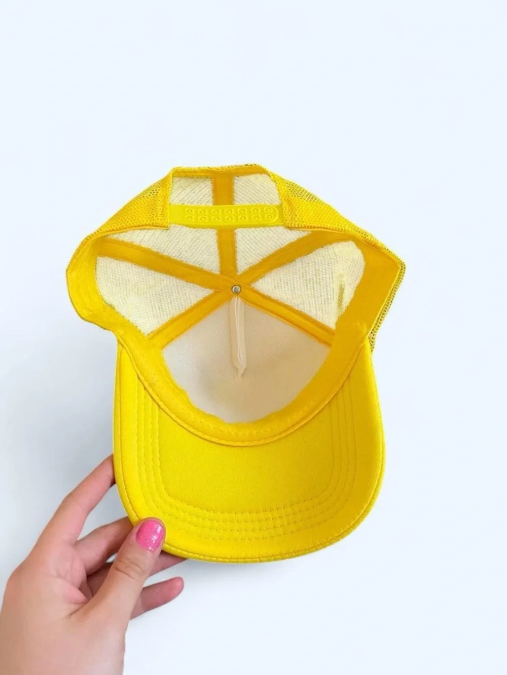 Yellow white custom‎ trucker hat